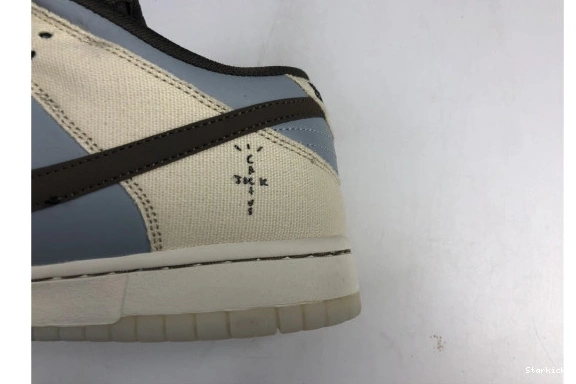 Dunk x Low Scott SB CU1726-800 PlayStation x Travis NK 0806